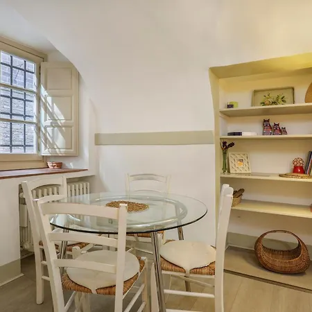 Apartment Pandolfini Courtyard Florenz