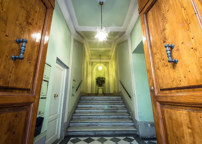 Apartment Pandolfini Courtyard Florence