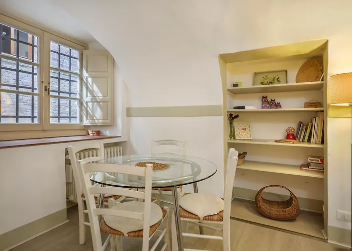 Apartment Pandolfini Courtyard Florence